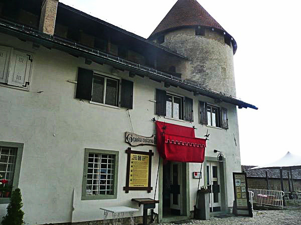 bledski dvorac