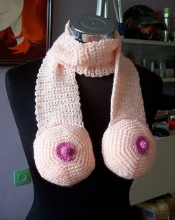 boobscarf